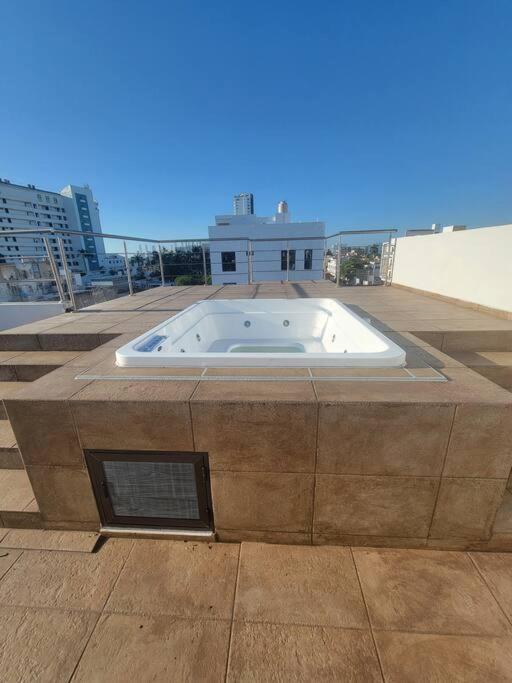 2Br-3Ba Condo Block From Beach W Rooftop Jacuzzi มาซาตลัน ภายนอก รูปภาพ